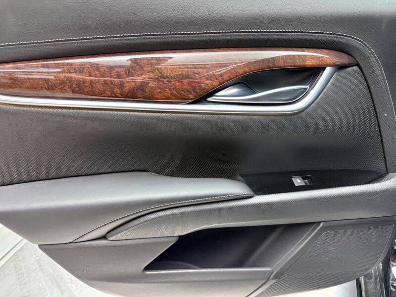 2013 Cadillac XTS Luxury Collection