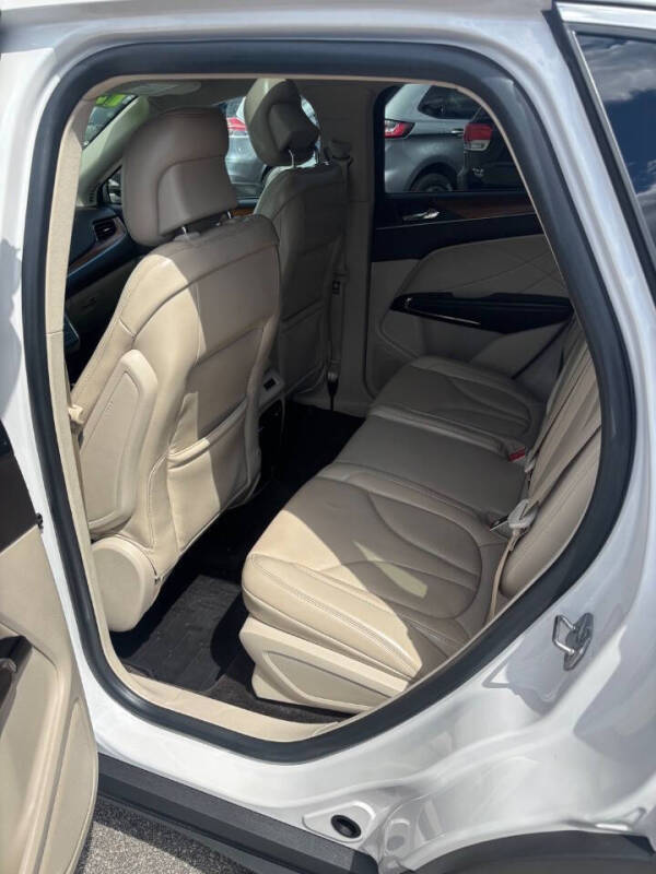 2017 Lincoln MKC Select