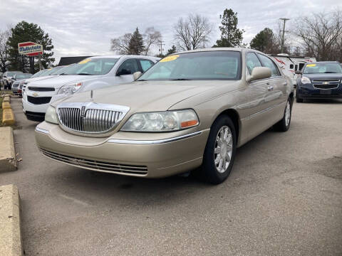 2008 Lincoln Town Car for sale at Waterford Auto Sales in Waterford MI