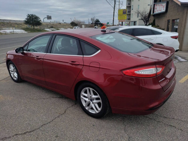 2016 Ford Fusion SE