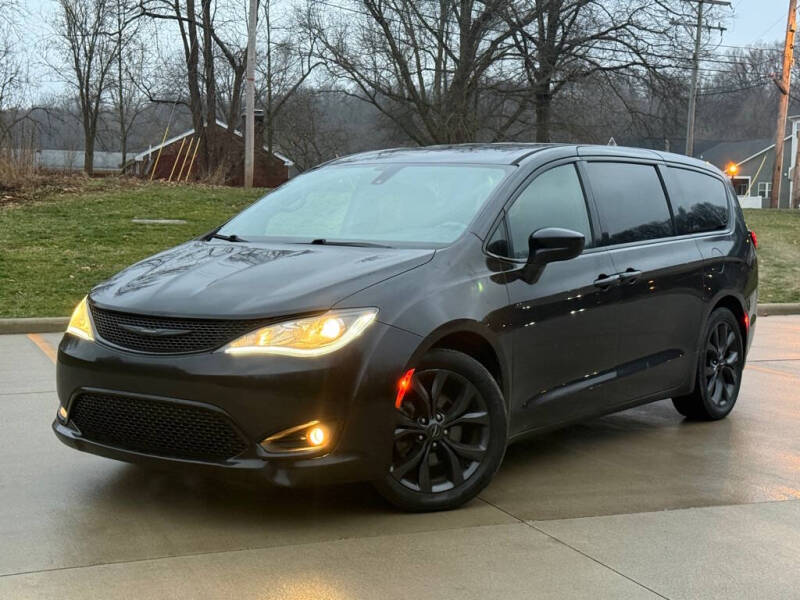 2018 Chrysler Pacifica Touring Plus