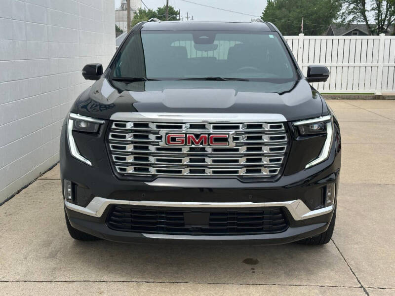 2024 GMC Acadia Denali