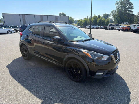 2020 Nissan Kicks SR