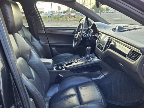 2018 Porsche Macan S