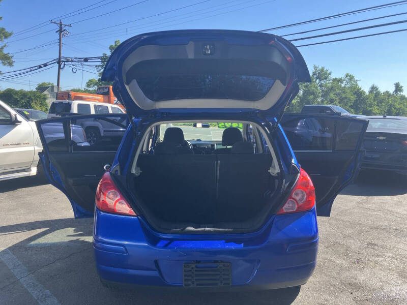 2010 Nissan Versa 1.8 S