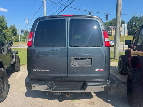 2020 GMC Savana LT 2500