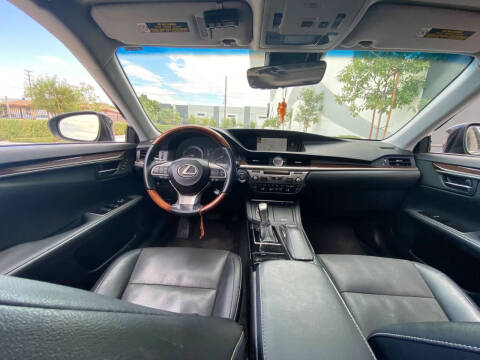 2017 Lexus ES 350