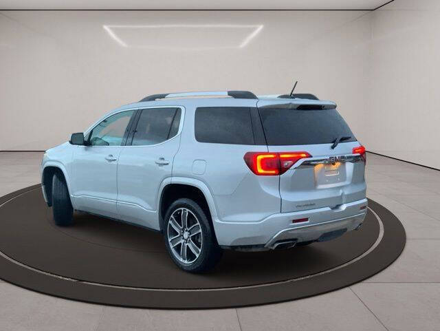 2018 GMC Acadia Denali