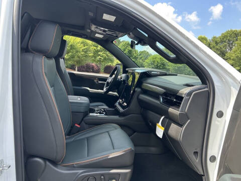 2025 GMC Yukon XL AT4