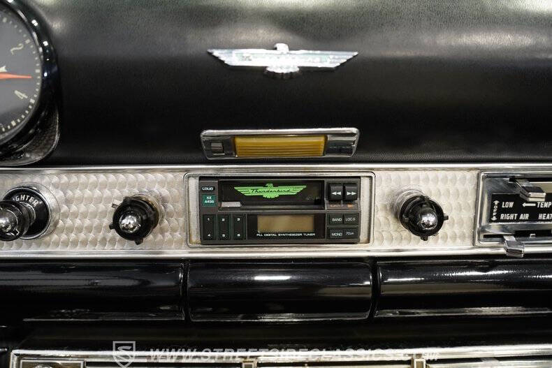 1956 Ford Thunderbird