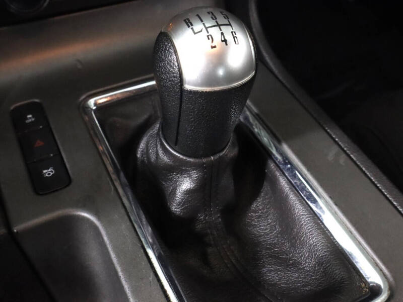 2014 Ford Mustang V6