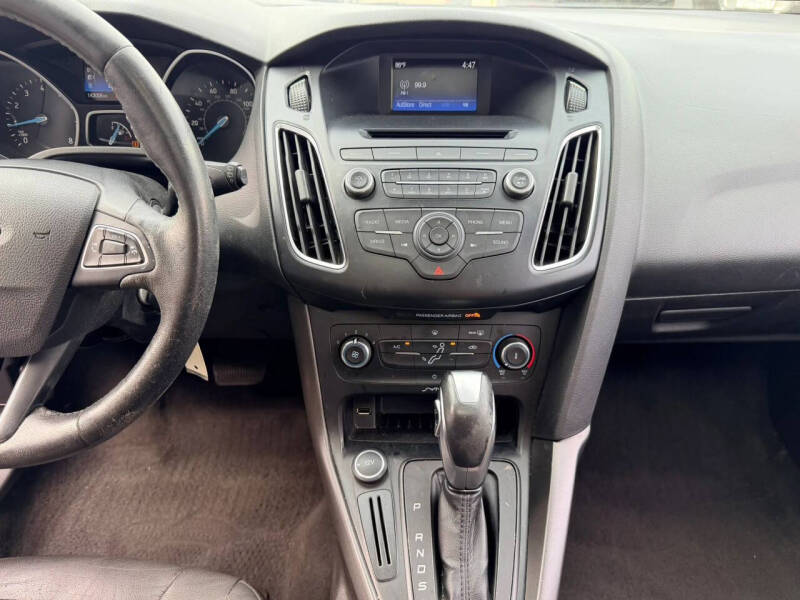 2015 Ford Focus SE