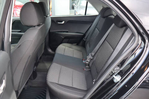 2022 Kia Rio 5-Door S
