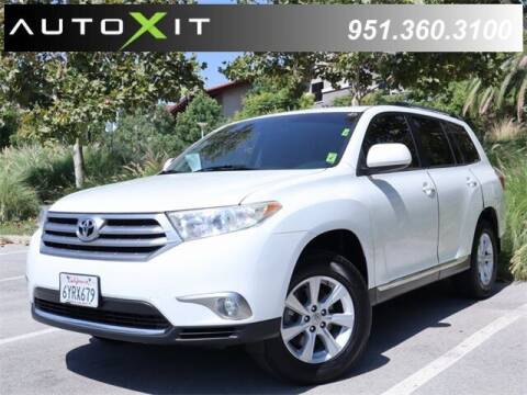 2013 Toyota Highlander for sale at Los Compadres Auto Sales in Riverside CA