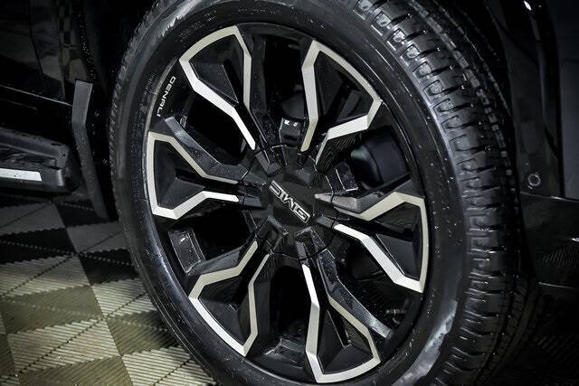 2025 GMC Sierra EV Denali