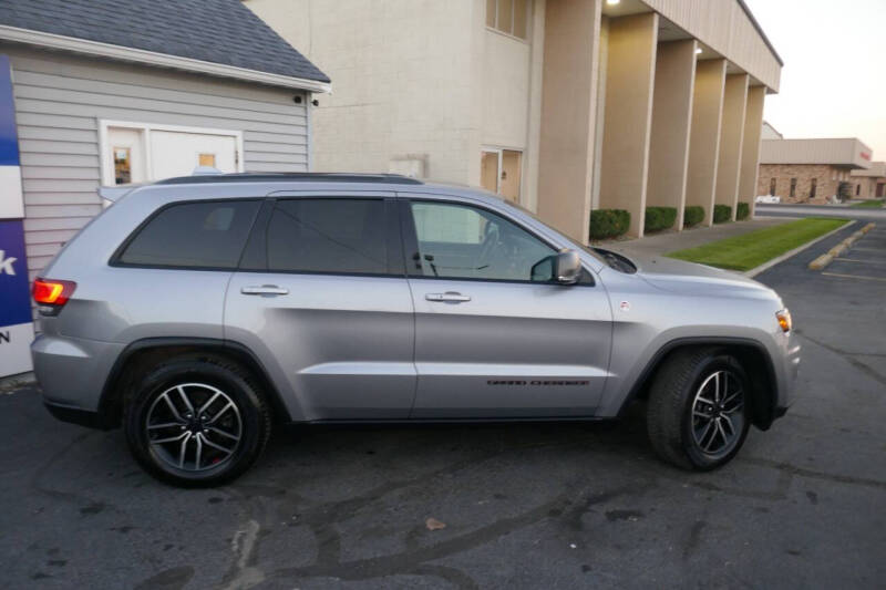 2020 Jeep Grand Cherokee Trailhawk