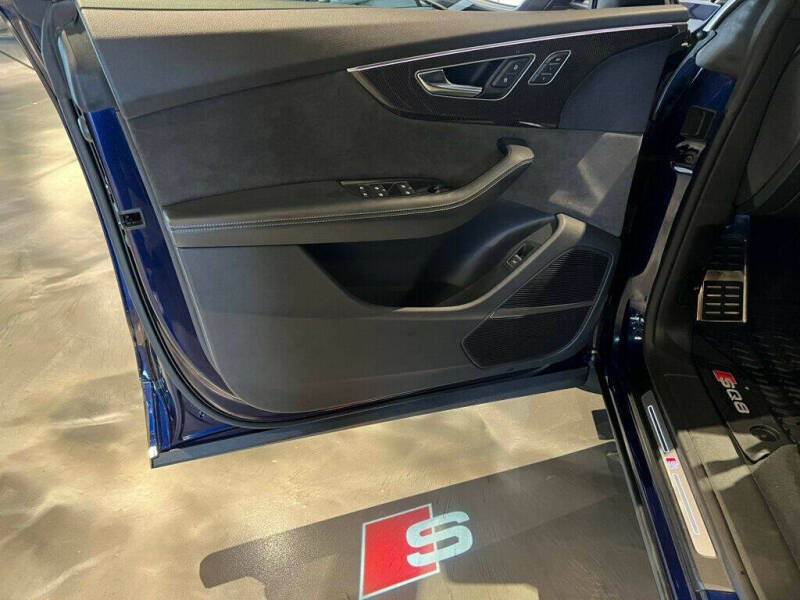 2022 Audi SQ8 4.0T quattro Prestige