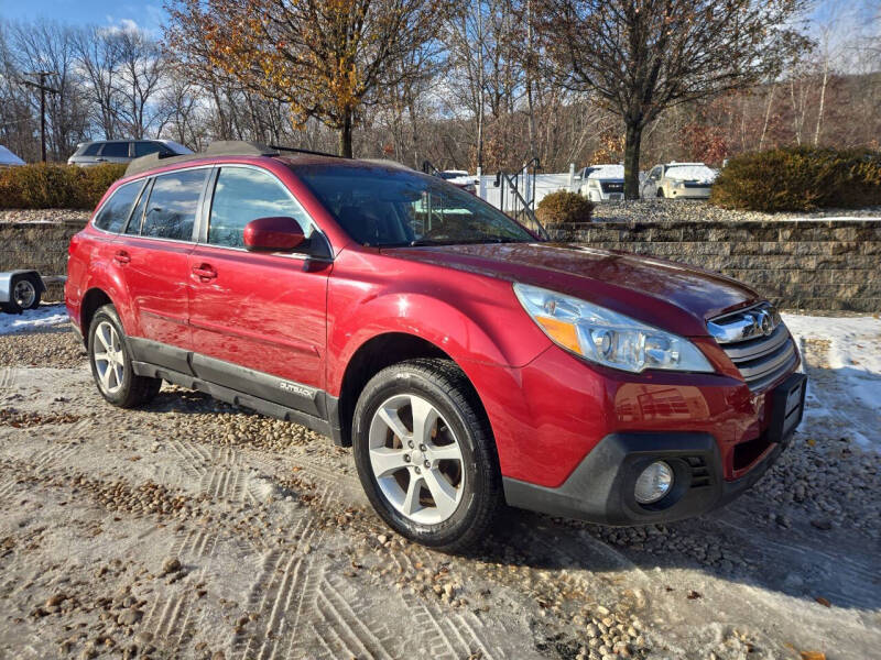 2013 Subaru Outback Premium's photo