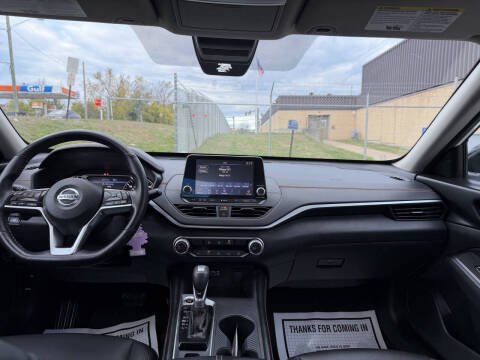 2021 Nissan Altima 2.5 SR