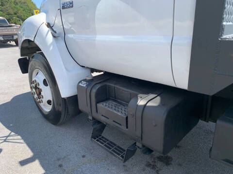 2003 Ford F-650 Super Duty