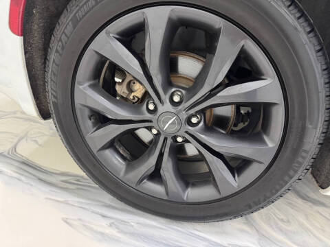 2020 Chrysler Pacifica Touring