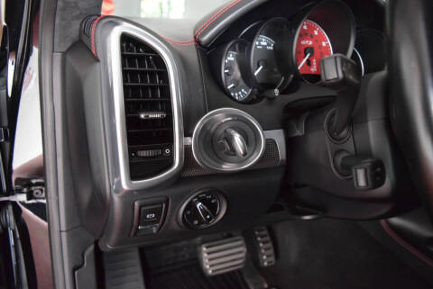 2017 Porsche Cayenne GTS