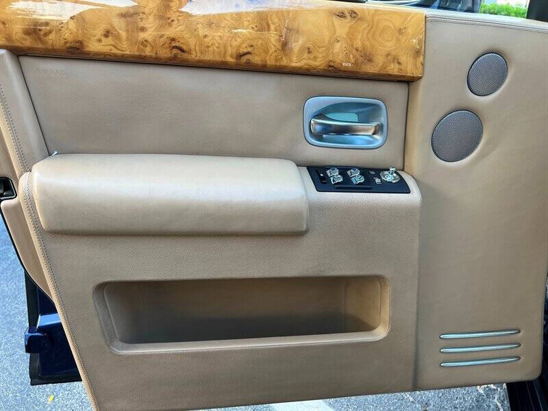 2004 Rolls-Royce Phantom 27