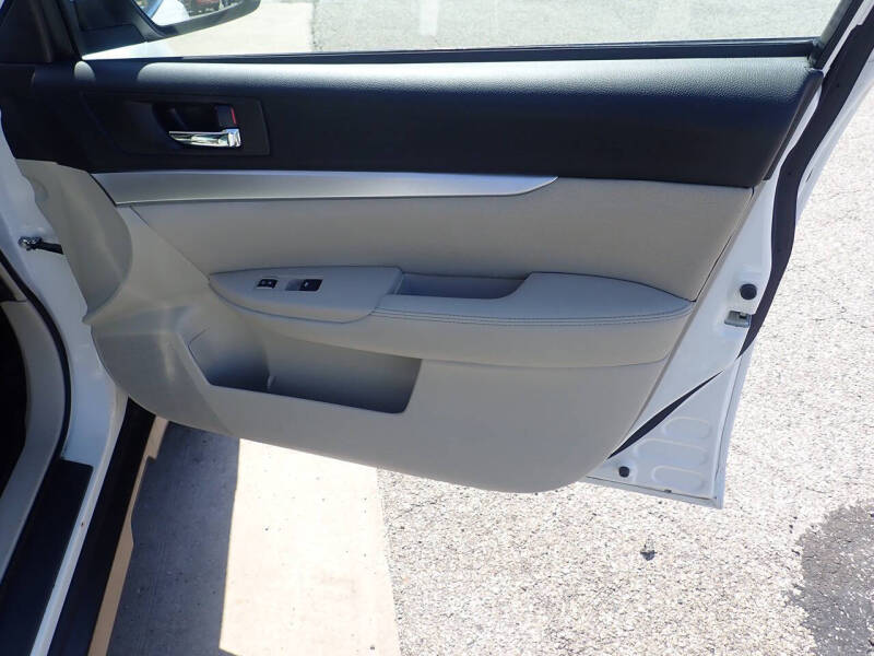 2013 Subaru Outback 2.5i Premium