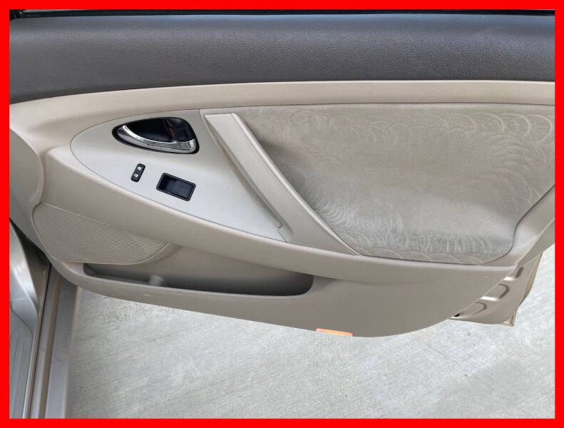 2009 Toyota Camry LE