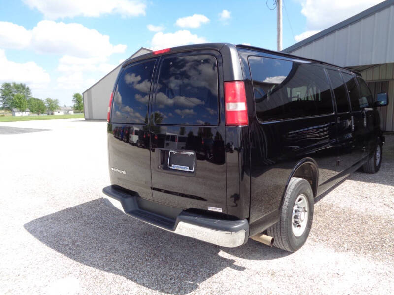 2017 Chevrolet Express LT 3500