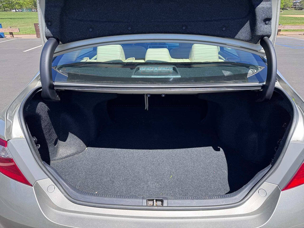 2015 Toyota Camry 23