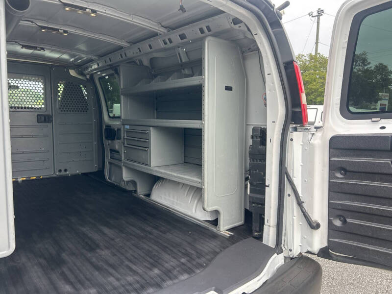 2017 Chevrolet Express 2500