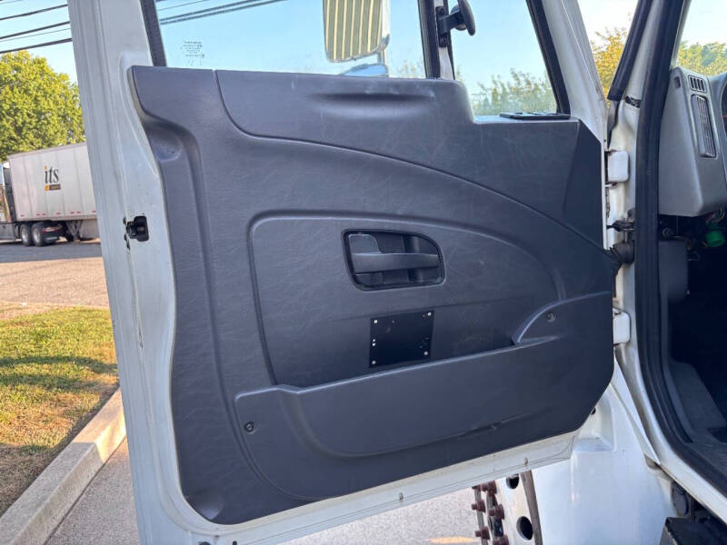 2017 International DuraStar 4300