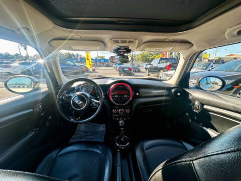 2016 MINI Hardtop 4 Door Cooper