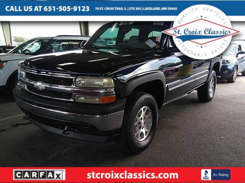 2005 Chevrolet Suburban for sale at St. Croix Classics in Lakeland MN