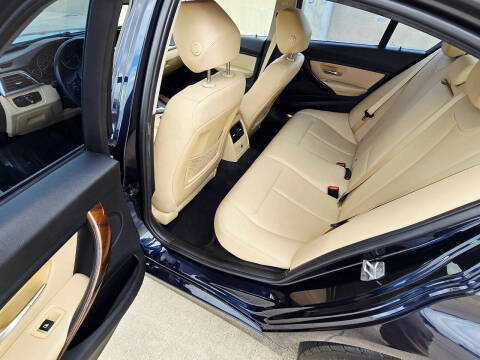 2017 BMW 3 Series 320i