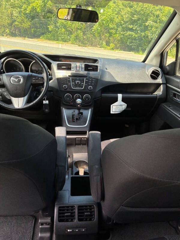 2012 Mazda MAZDA5 Touring