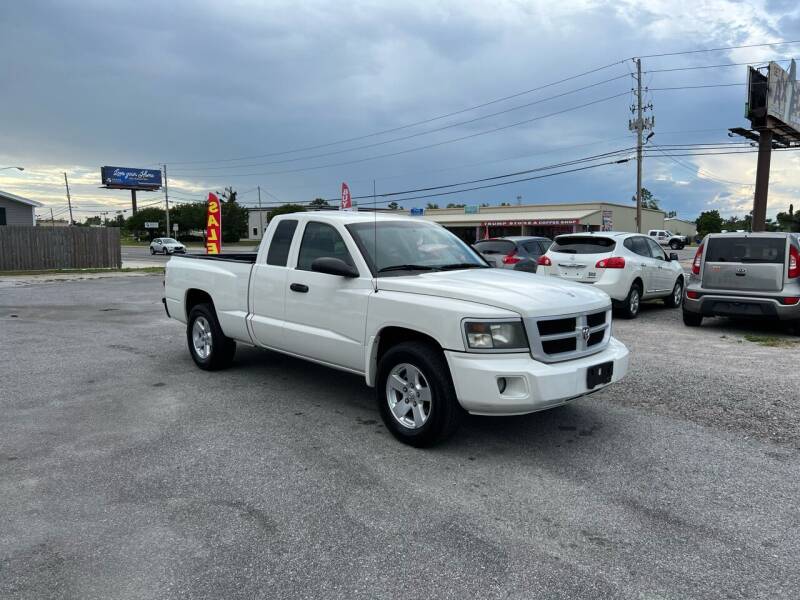 2009 Dodge Dakota for sale at Lucky Motors in Panama City FL
