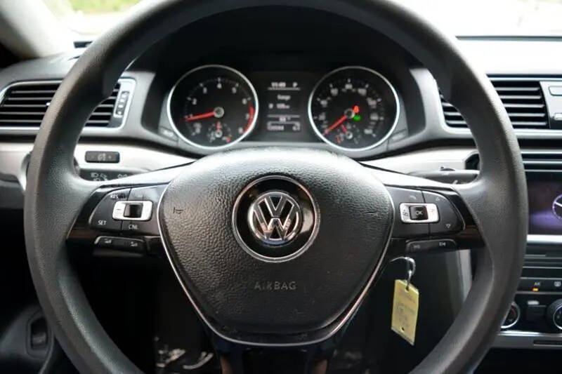 2018 Volkswagen Passat 2.0T S