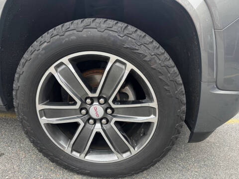 2018 GMC Acadia Denali