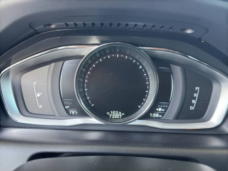 2016 Volvo XC60 T6 Drive-E