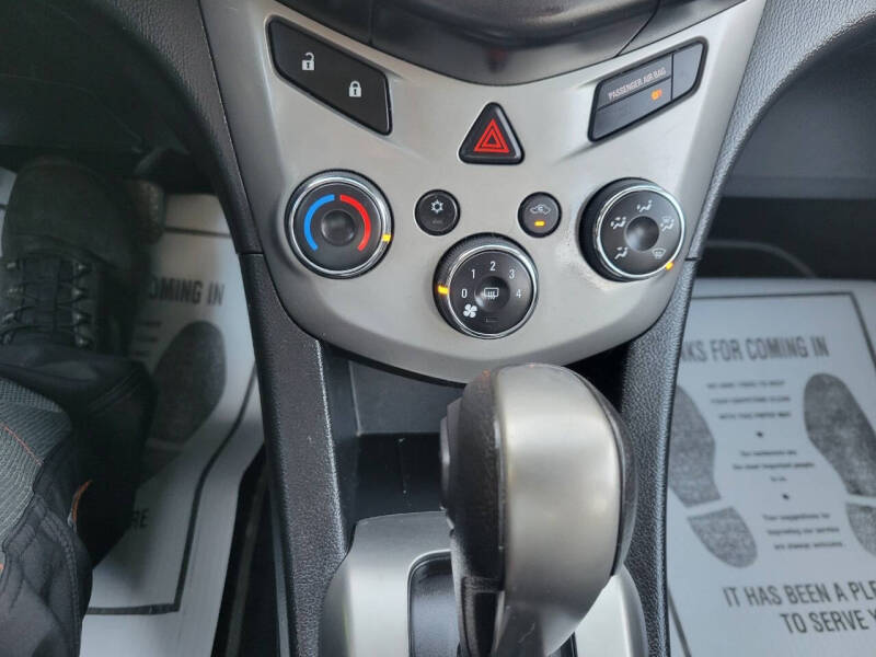 2016 Chevrolet Sonic LS Auto