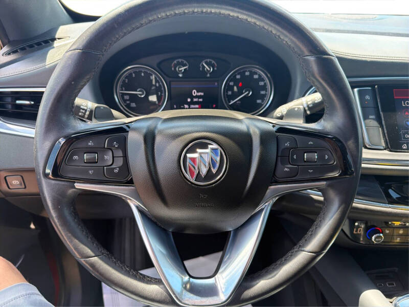 2023 Buick Enclave Essence