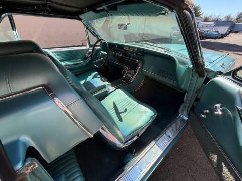 1965 Ford Thunderbird