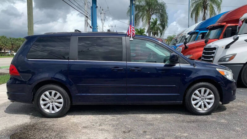 2014 Volkswagen Routan