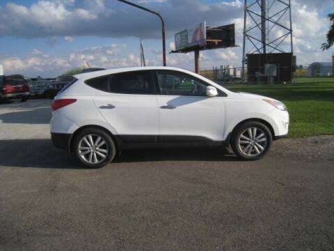 2013 Hyundai Tucson for sale at BEST CAR MARKET INC in Mc Lean IL