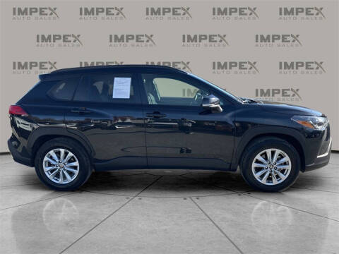 2025 Toyota Corolla Cross LE