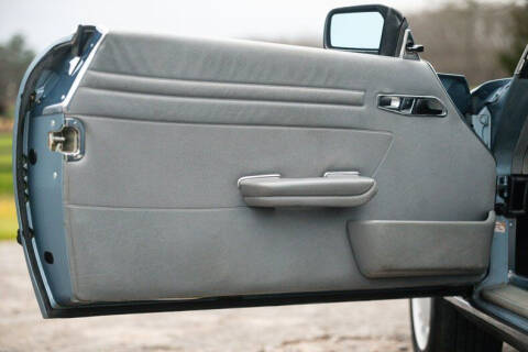 1986 Mercedes-Benz 560-Class 560 SL