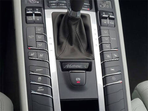 2020 Porsche Macan S