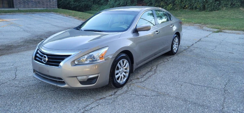 2014 Nissan Altima for sale at EXPRESS MOTORS in Grandview MO